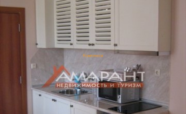 ea_B76_02_Med